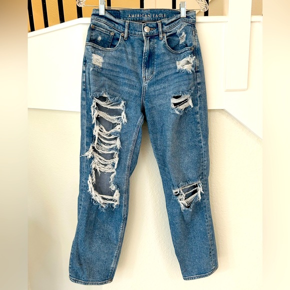 American Eagle Ripped Boyfriend Jeans - Picture 1 of 6